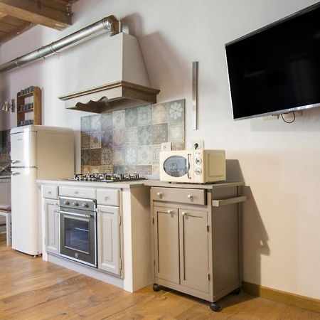Altido Gorgeous Apt For 6 In The Historical Pisa Center Apartment Exterior foto